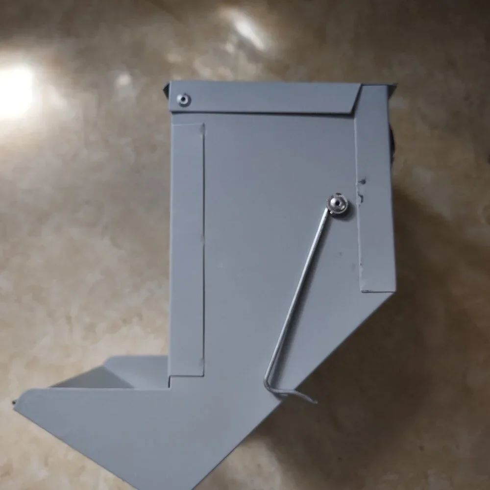 Small Pet Hay Feeders